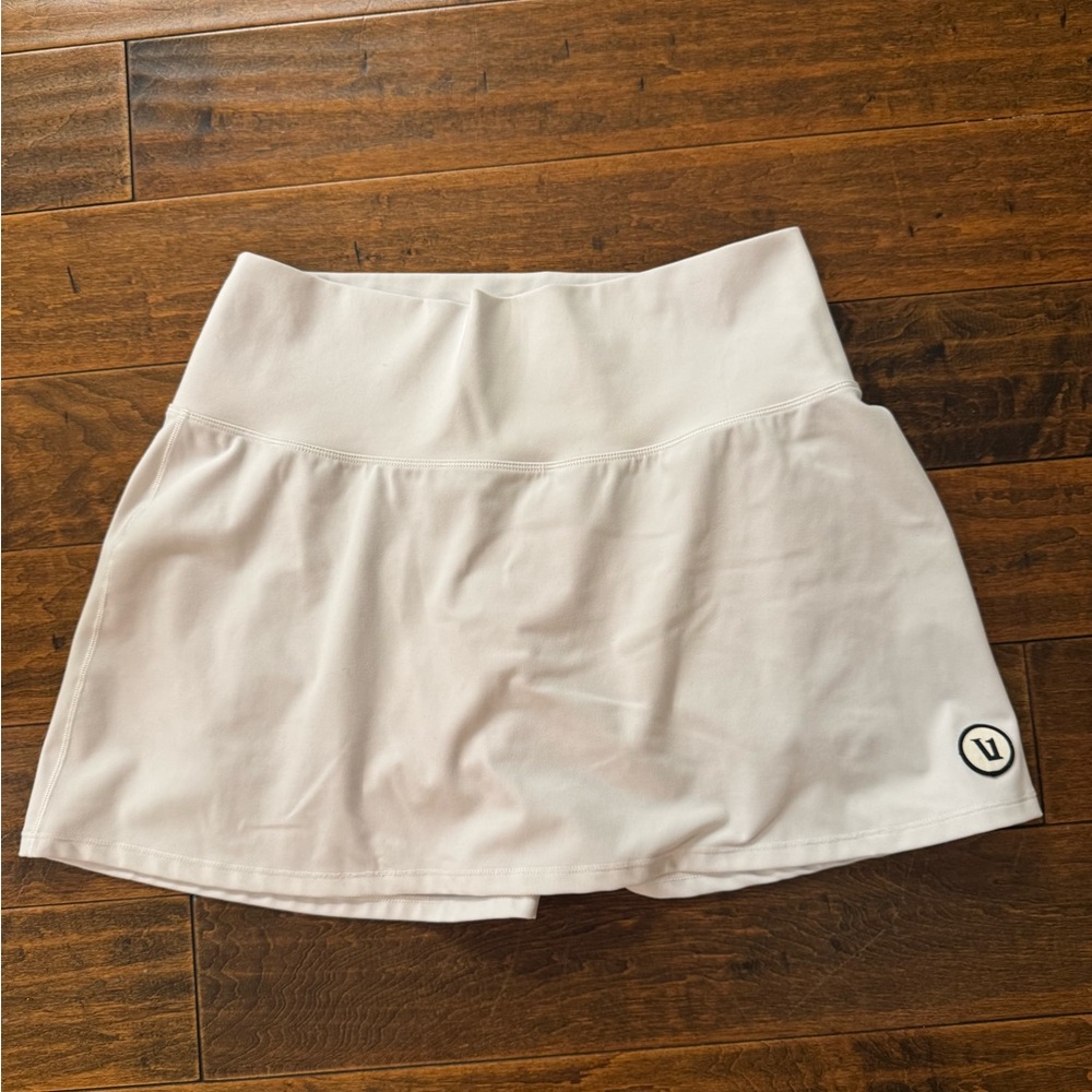 VUORI VOLLEY SKIRT - WHITE sz med
